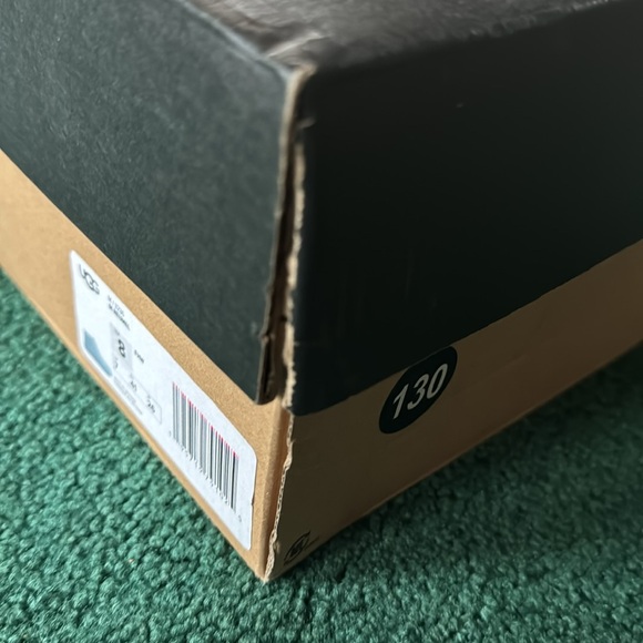 NEW 41 UGG Neumel Suede Wool Shearling Low Chukka Ankle Boots Style 3236 - Picture 9 of 9